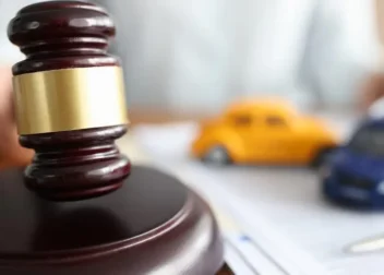 How to Stay Safe and Avoid Common Car Crashes