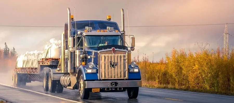 Safety Tips for Truck Drivers to Minimize Risk